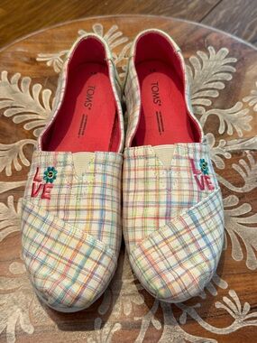 Toms Pastel Plaid Slip-On Flats with Pink Lining and Embroidered LOVE